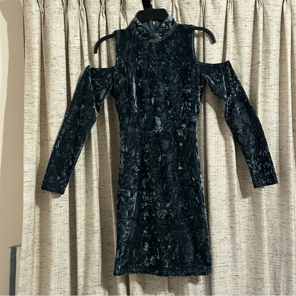 Lulus A Little Crush Slate Blue Velvet Cold Shoulder Bodycon Dress